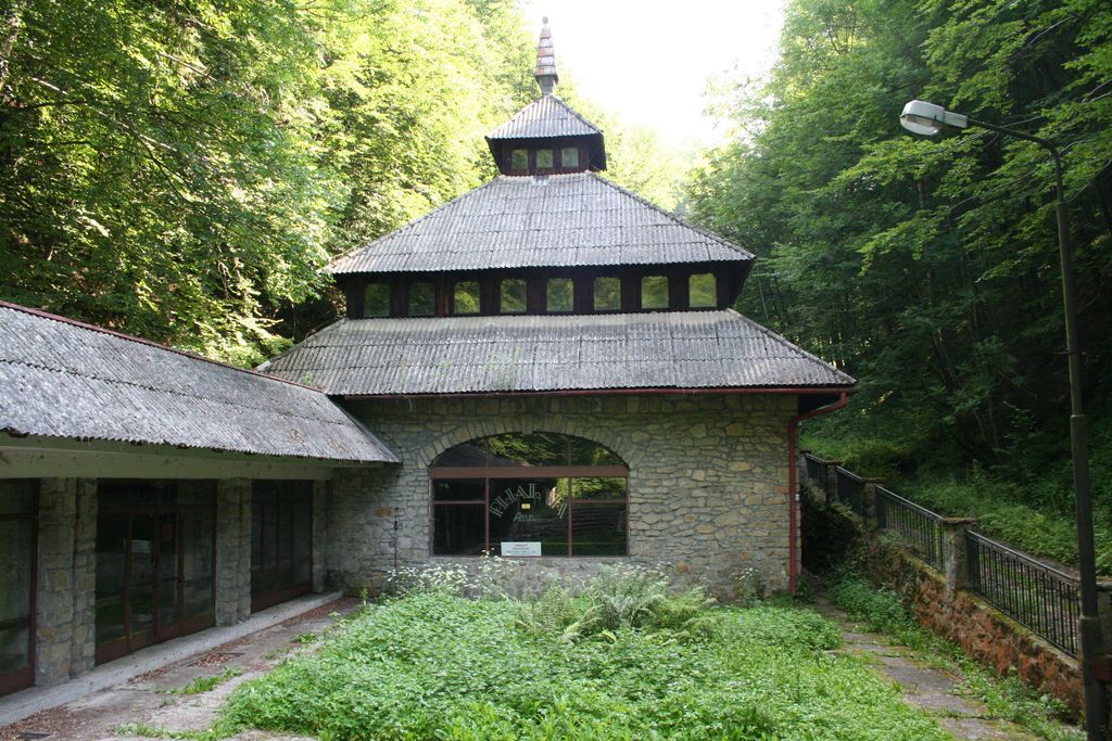 %C5%B9r%C3%B3d%C5%82o_Anna_-_panoramio