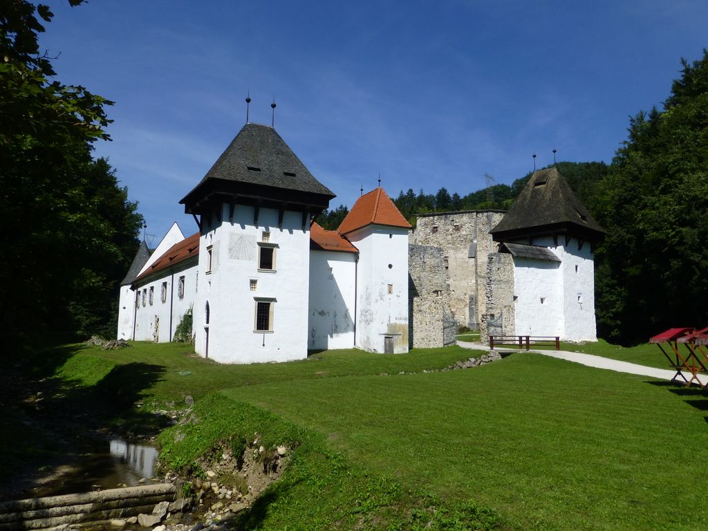 %C5%BDi%C4%8De_Charterhouse_2015_159