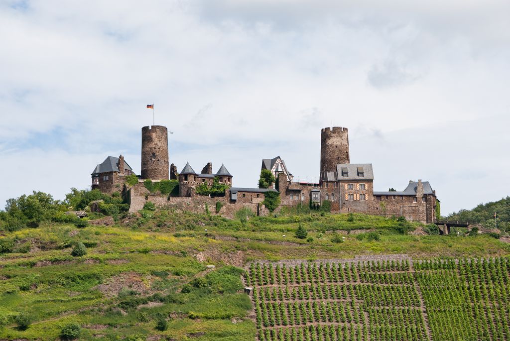 Photo №2 of Burg Thurant