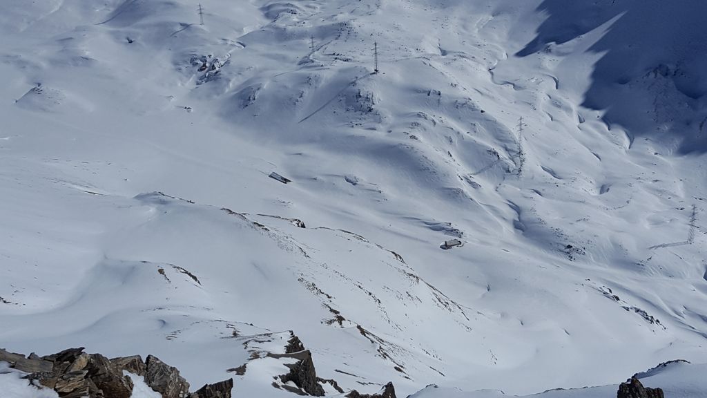 Photo №4 of Igl Compass