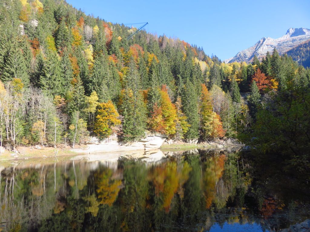 Photo №3 of Lago di Antillone