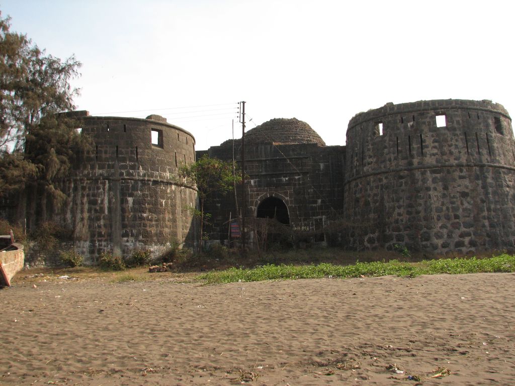 Photo №2 of Arnala Fort