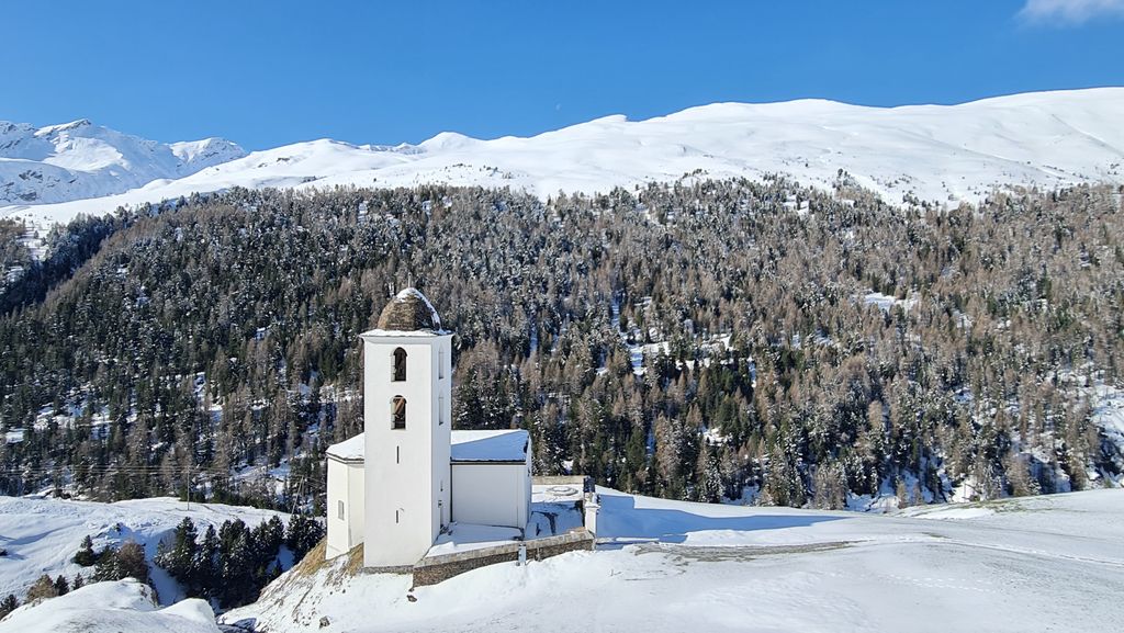 Photo №2 of Chlin Hüreli