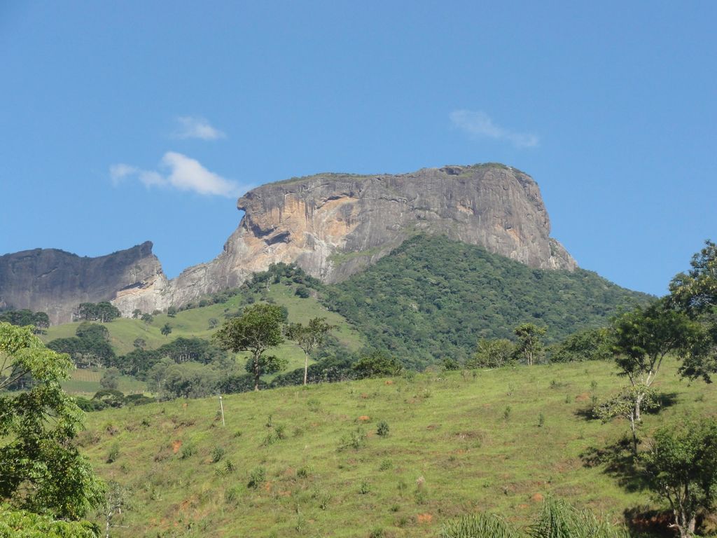 Photo №2 of Pedra do Baú