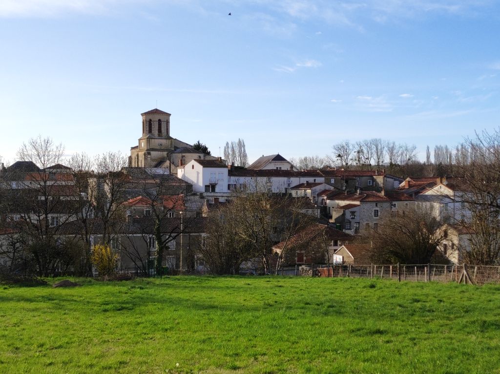 Photo №2 of Le Busseau