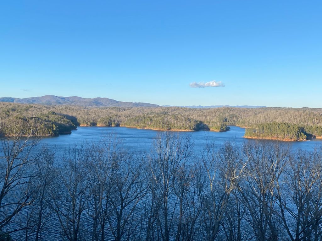Photo №2 of Carters Lake