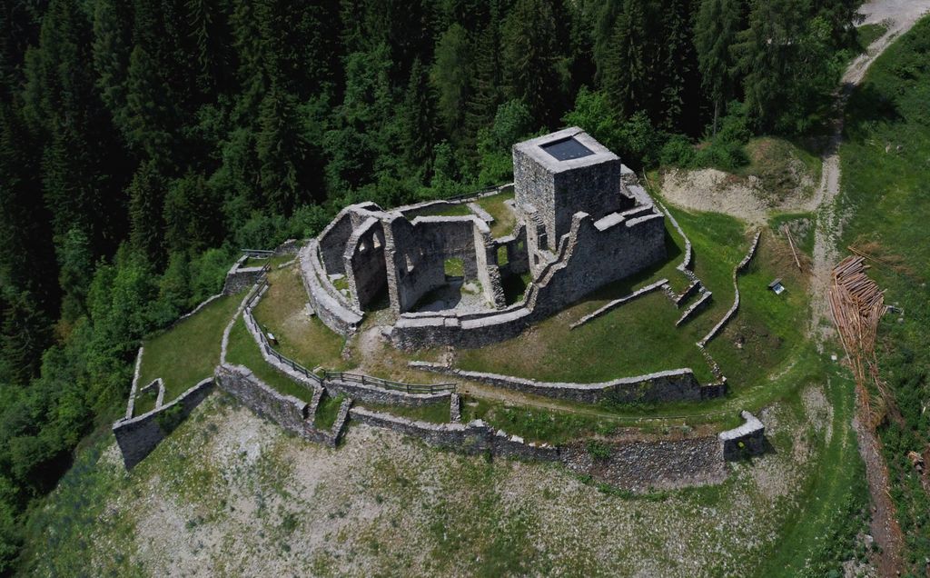 Photo №2 of Castello d'Altaguardia