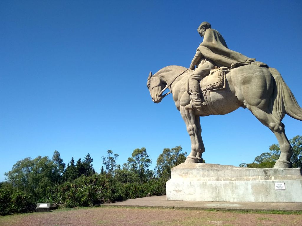 Photo №2 of Cerro Artigas
