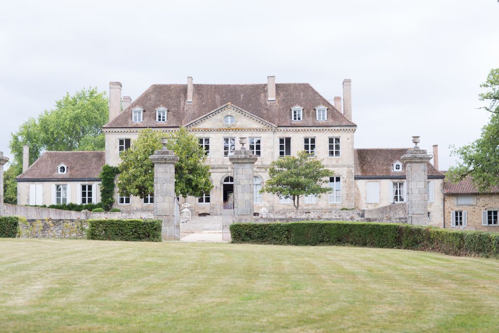 Photo №2 of Château de Faye