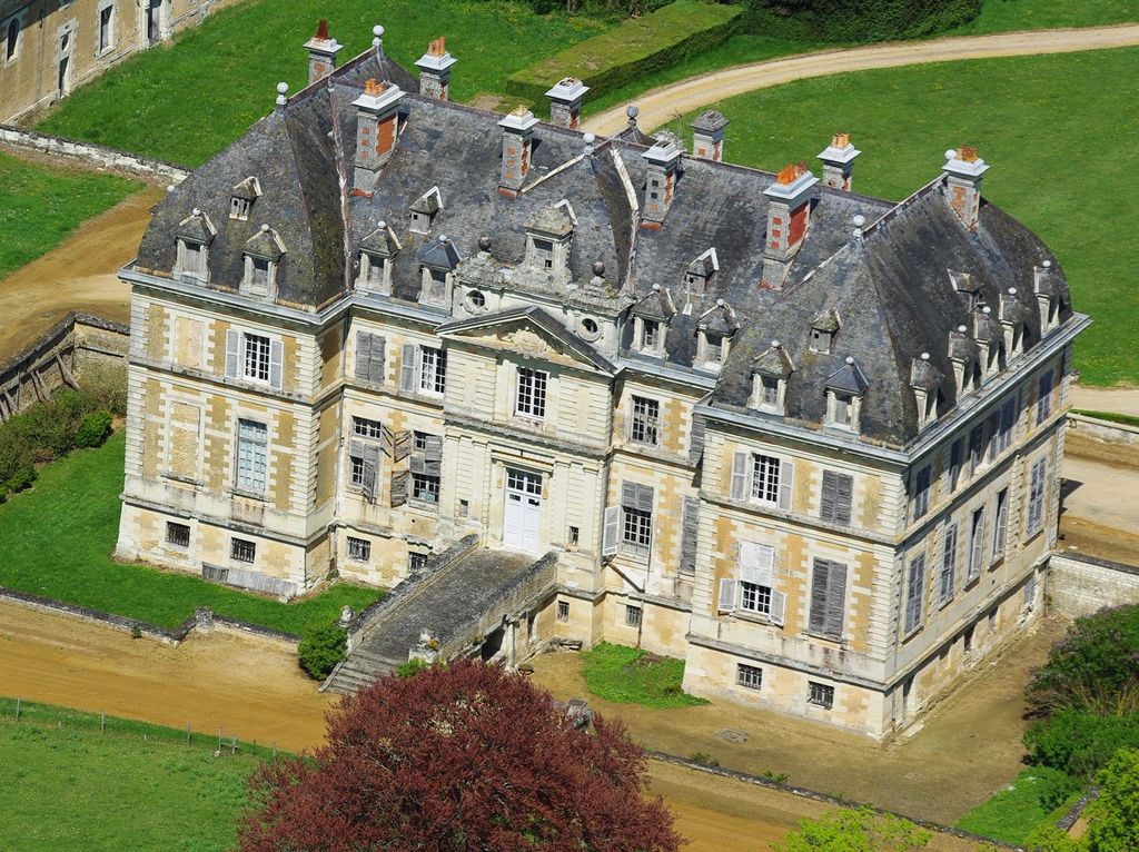 Photo №2 of Château de Purnon