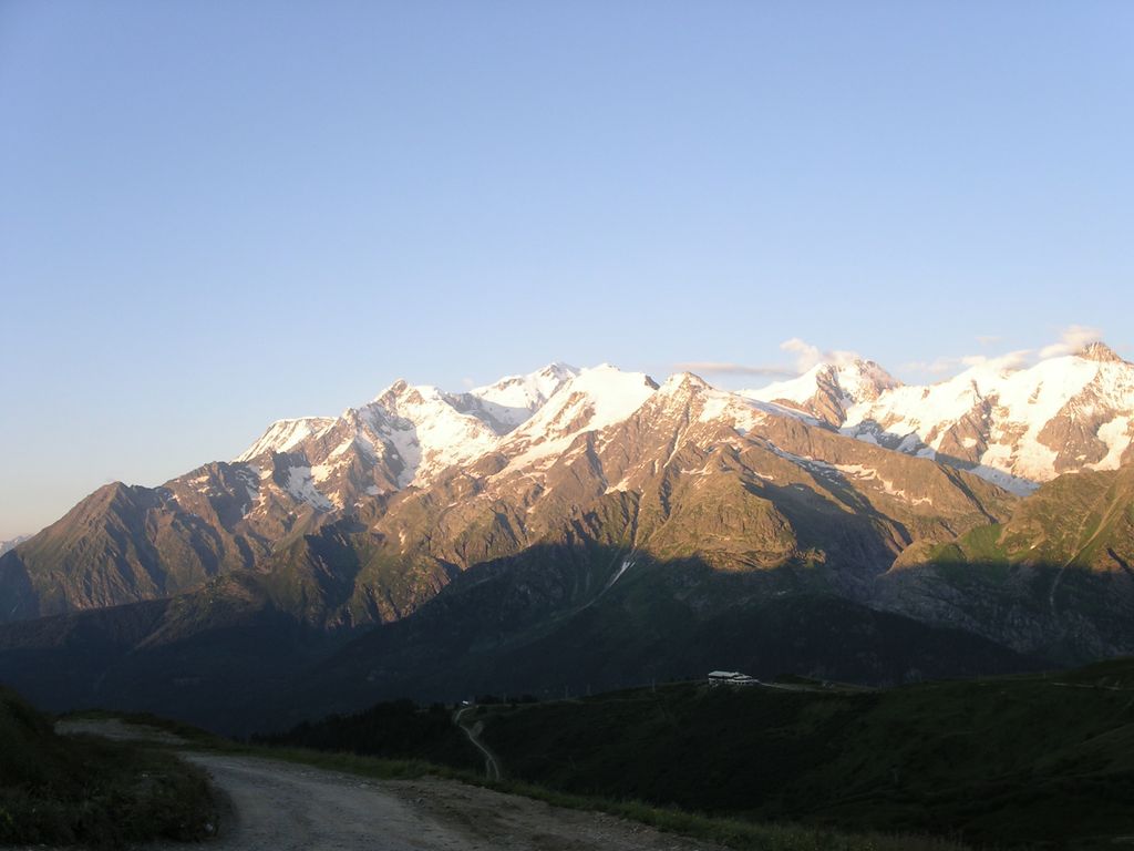 Photo №3 of Col du Joly