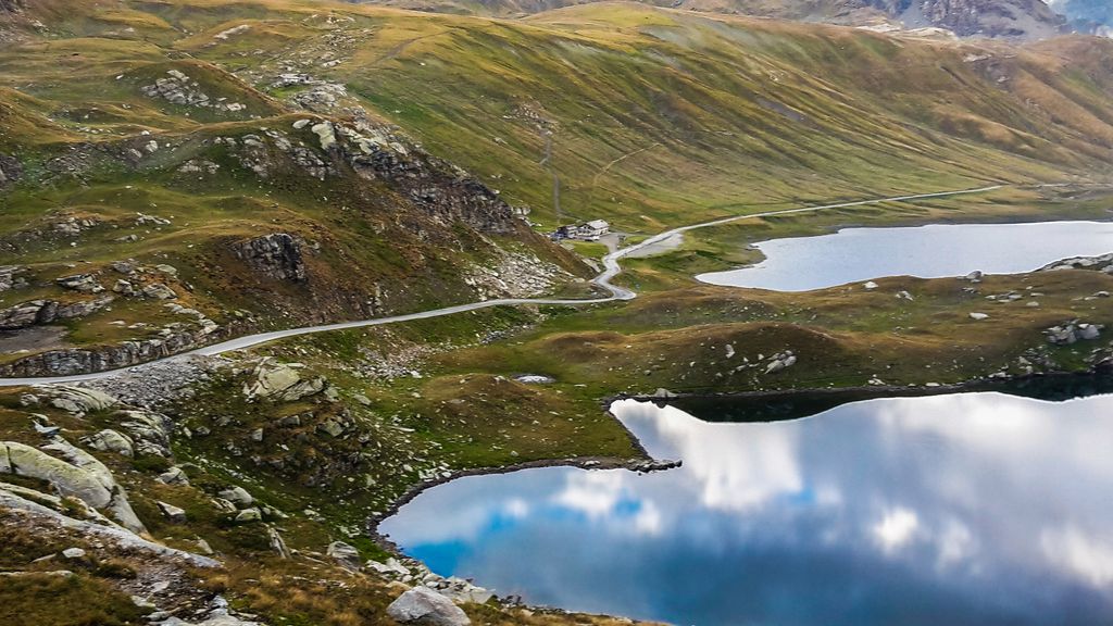 Photo №2 of Colle del Nivolet