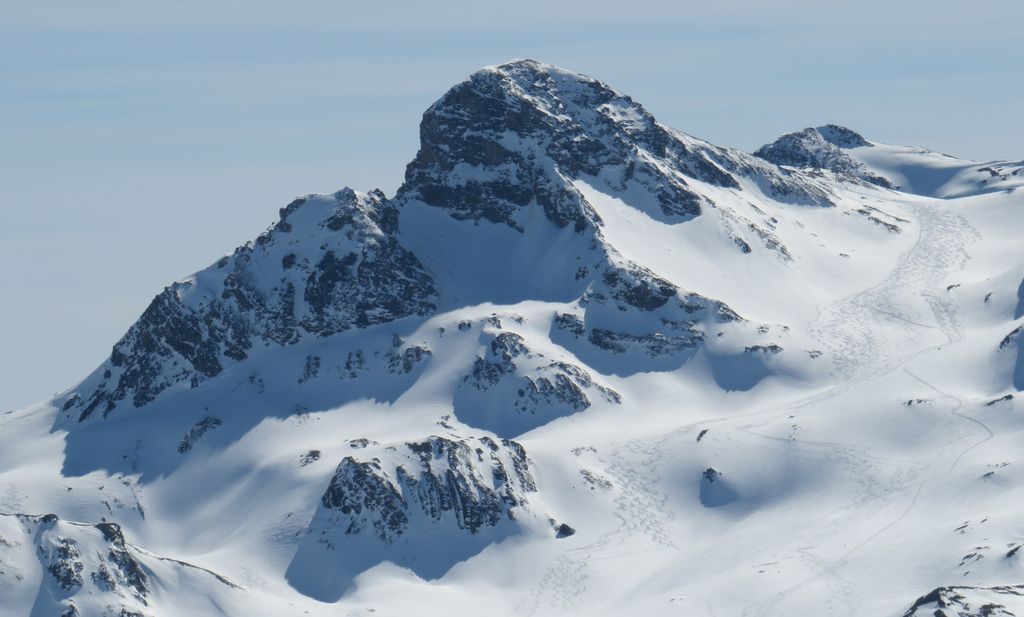 Photo №2 of Curuna Lada