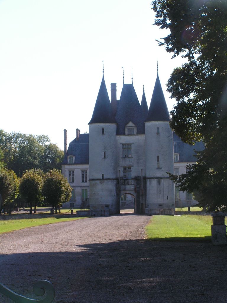Photo №2 of Château de Dampierre