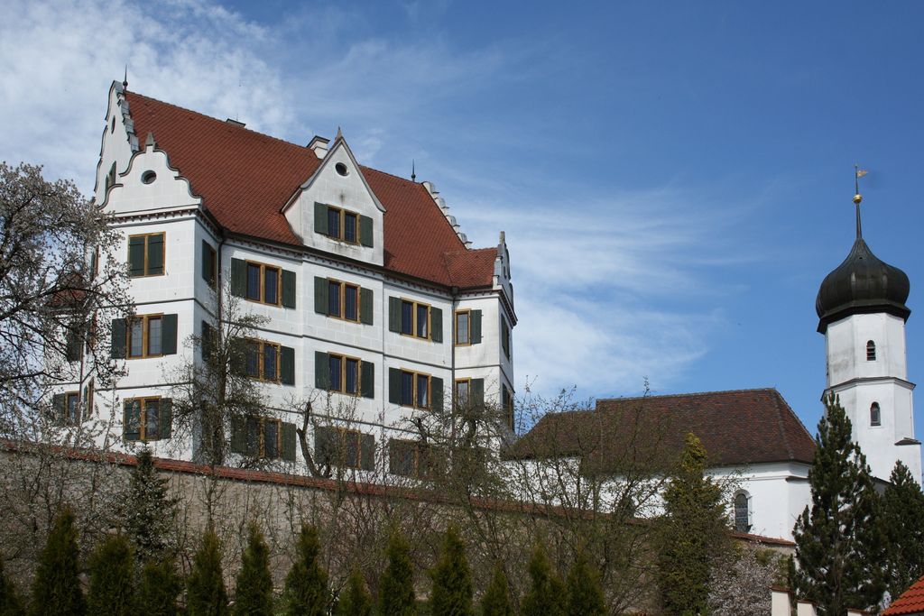 Photo №2 of Schloss Hirschbrunn