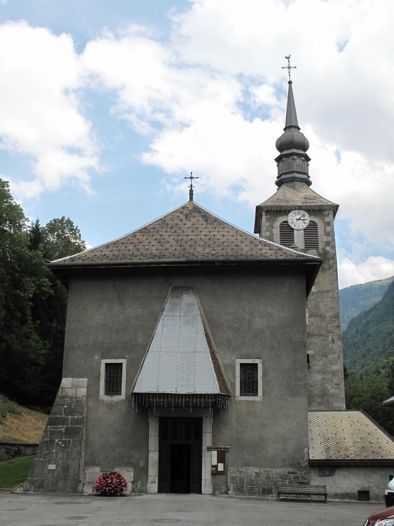 Eglise_de_l'abbaye_de_Sixt_(facade)