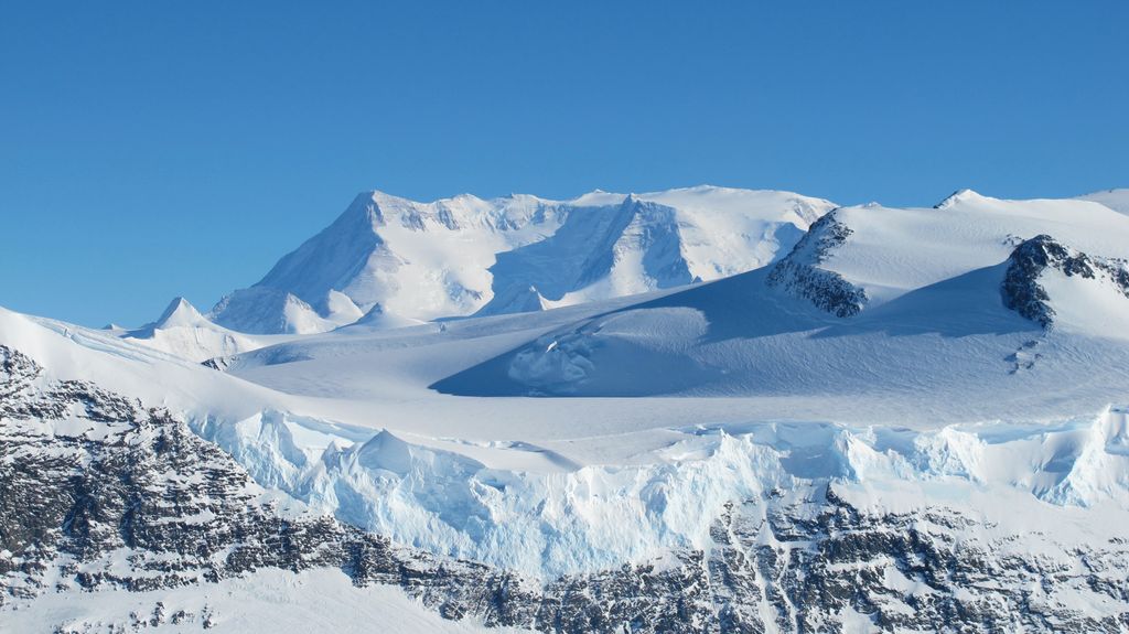 Photo №2 of Ellsworth Mountains