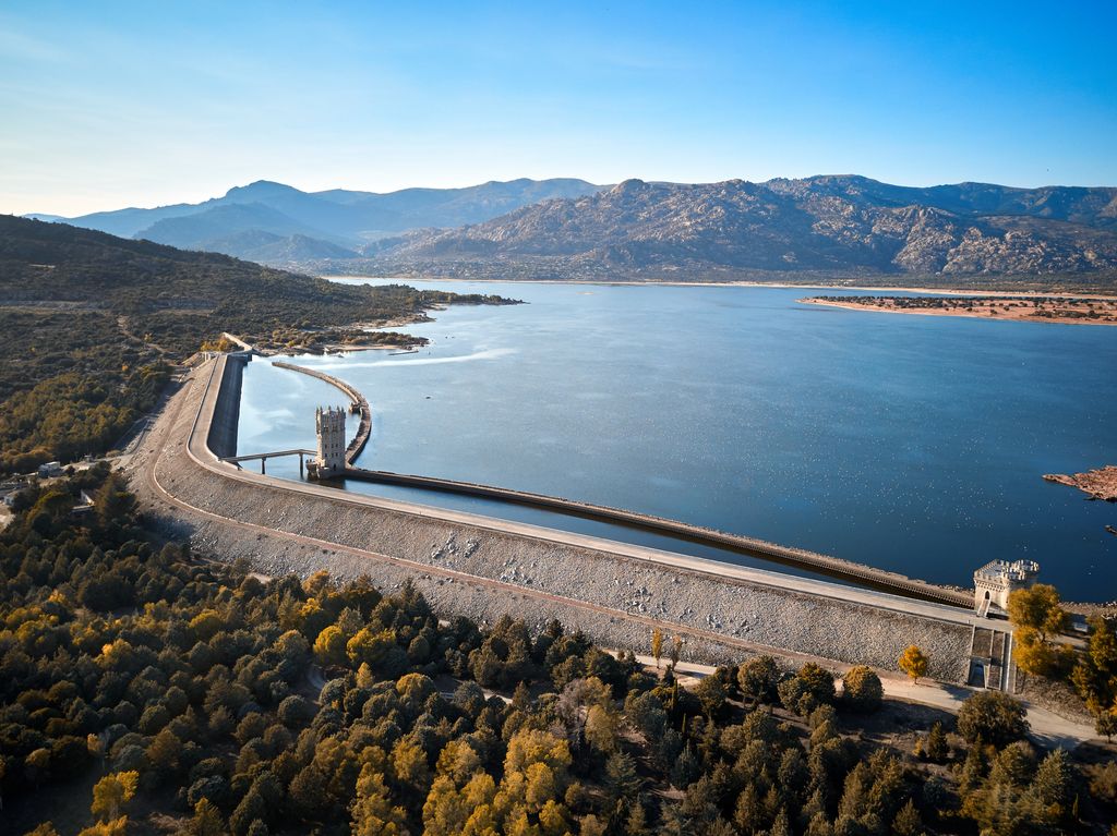 Photo №2 of Embalse de Santillana