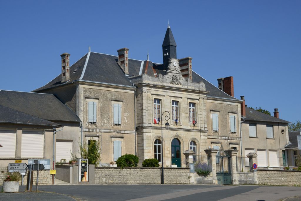 Photo №2 of Exoudun