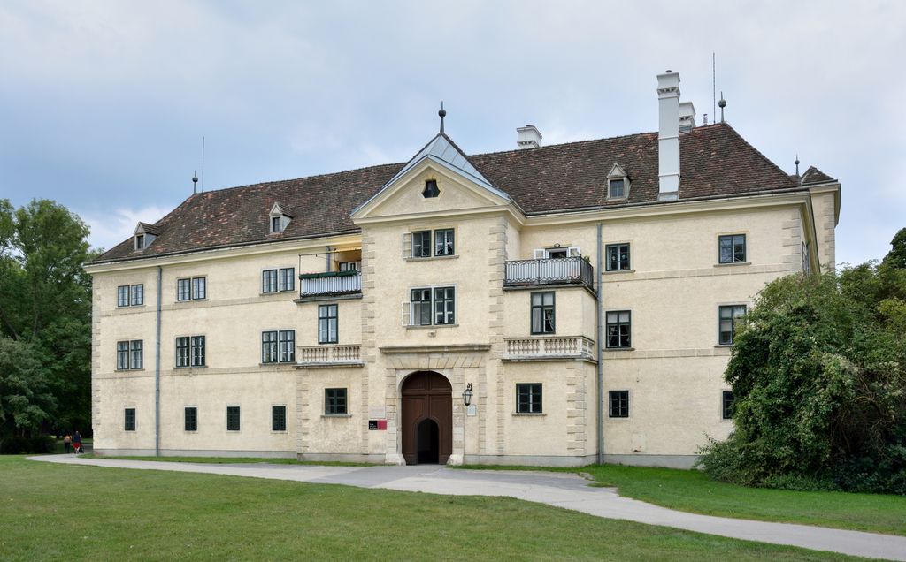 Photo №2 of Schloss Laxenburg Blauer Hof