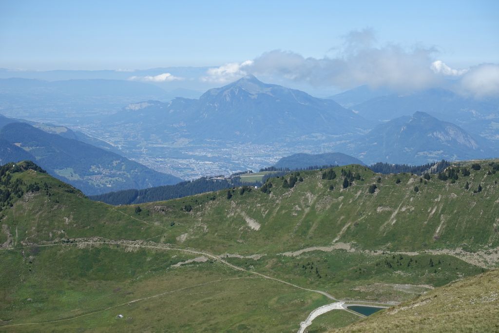 Photo №2 of Tête de Véret