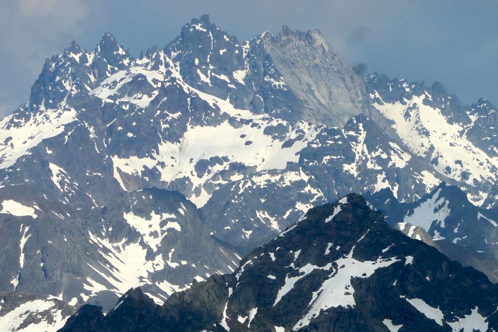 Photo №3 of Madrisella