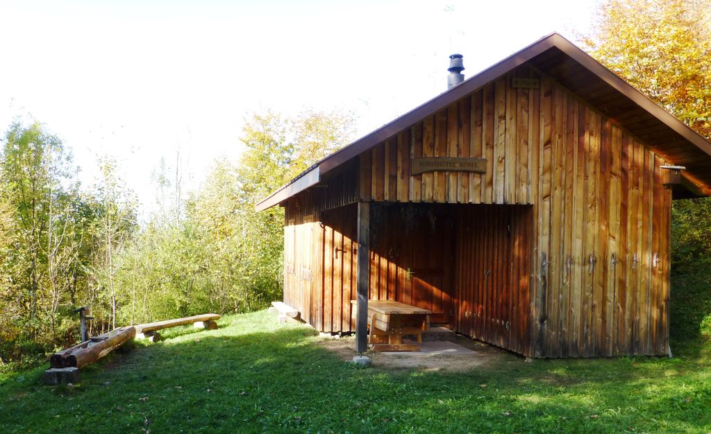 Forsth%C3%BCtte_am_K%C3%B6belberg_-_panoramio