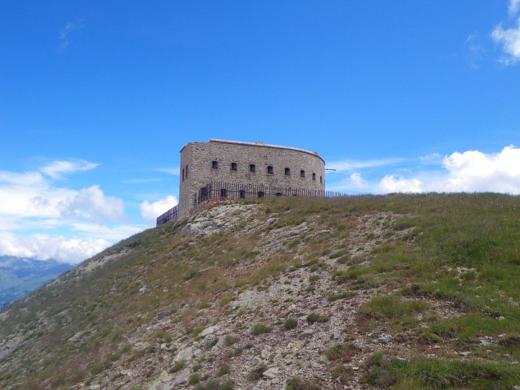 Photo №2 of Fort de Lenlon