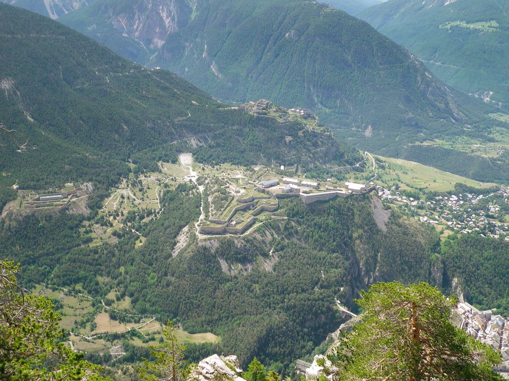 Photo №2 of Fort des Têtes