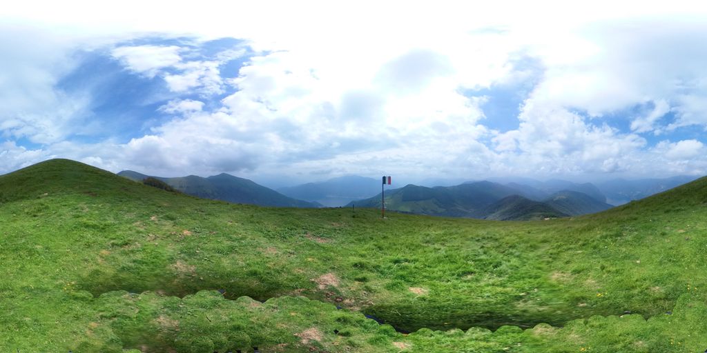 Photo №6 of Monte di Lenno