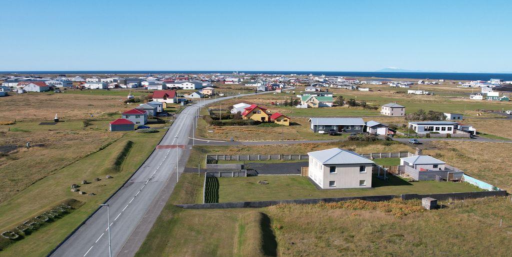 Photo №3 of Garður