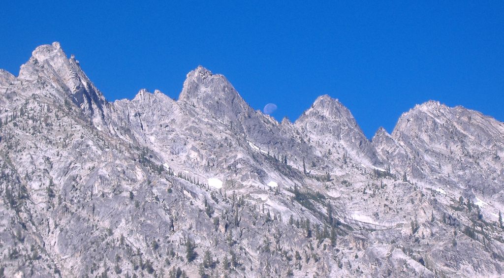 Photo №3 of Grandjean Peak