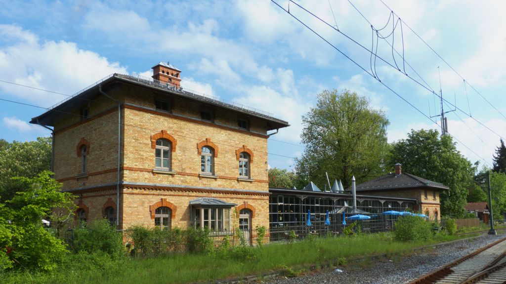 Photo №2 of Großhesselohe Isartalbahnhof