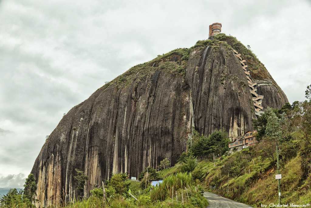 Photo №2 of Piedra del Peñol