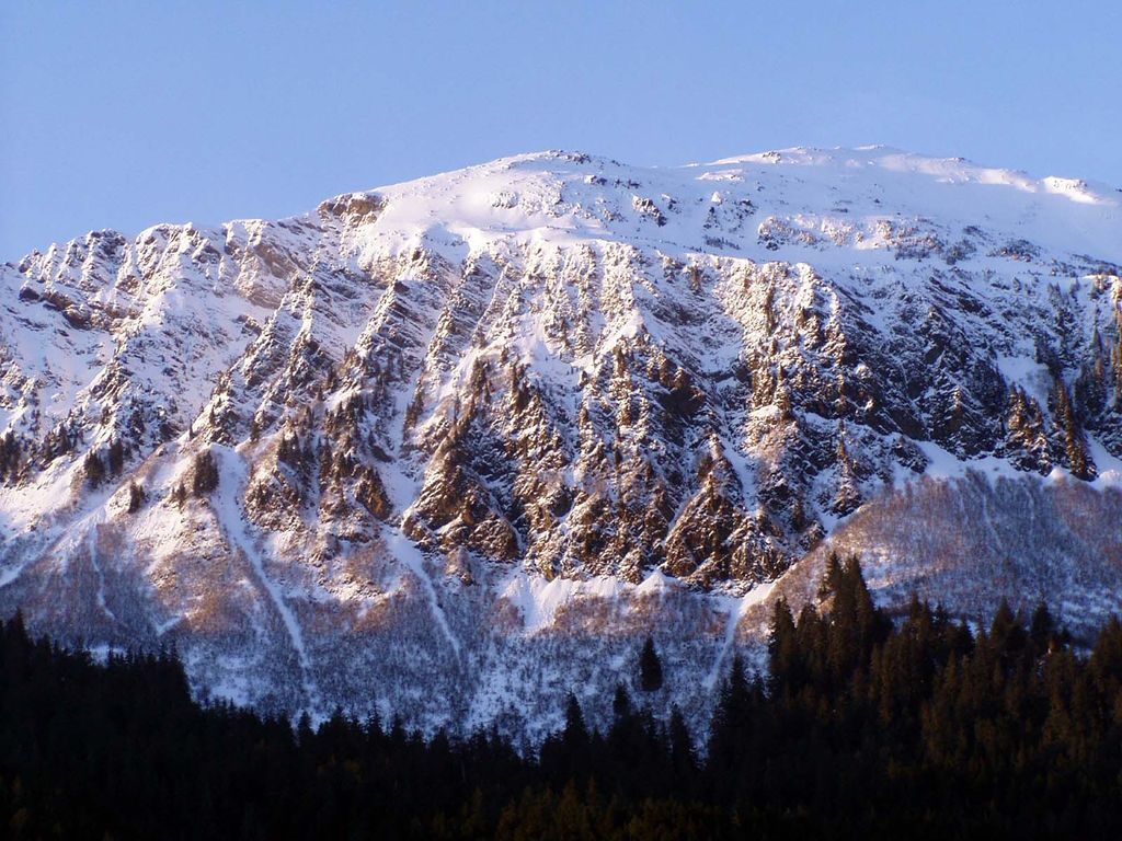 Photo №1 of Heintzleman Ridge