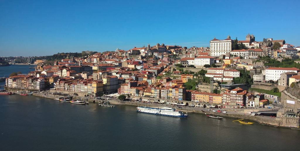 Photo №6 of Porto