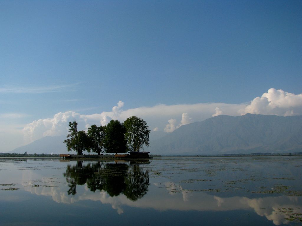 Photo №4 of Dal Lake