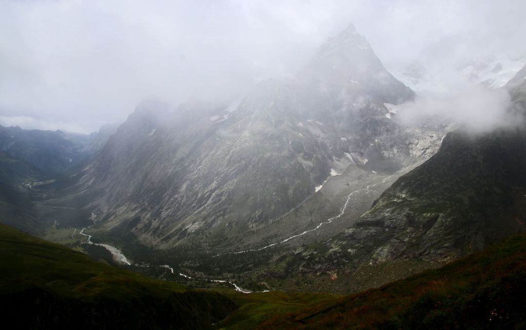 Photo №4 of Grand Col Ferret