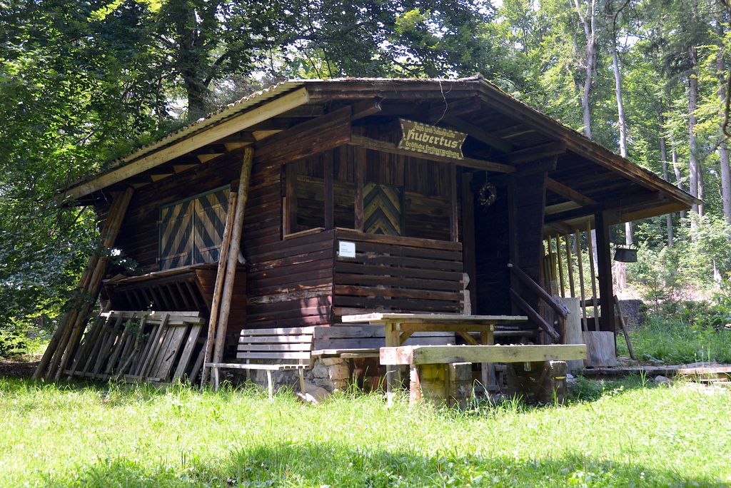 Jagd_und_Schutzh%C3%BCtte%2C_Kugelbergle_(Albstadt)