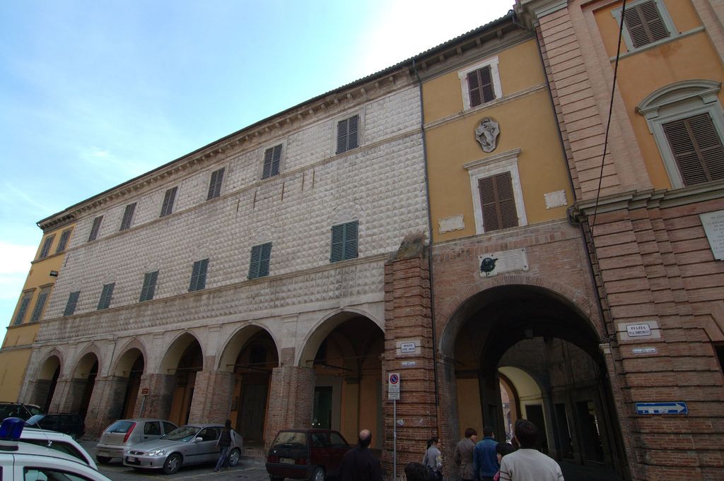 Photo №2 of Jesi