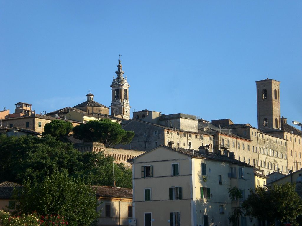 Photo №4 of Jesi