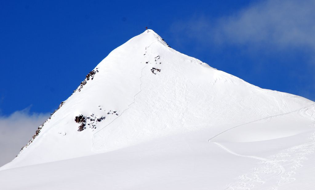 Photo №2 of K2