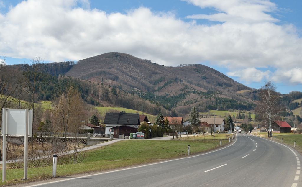 Photo №3 of Hainfelder Kirchenberg