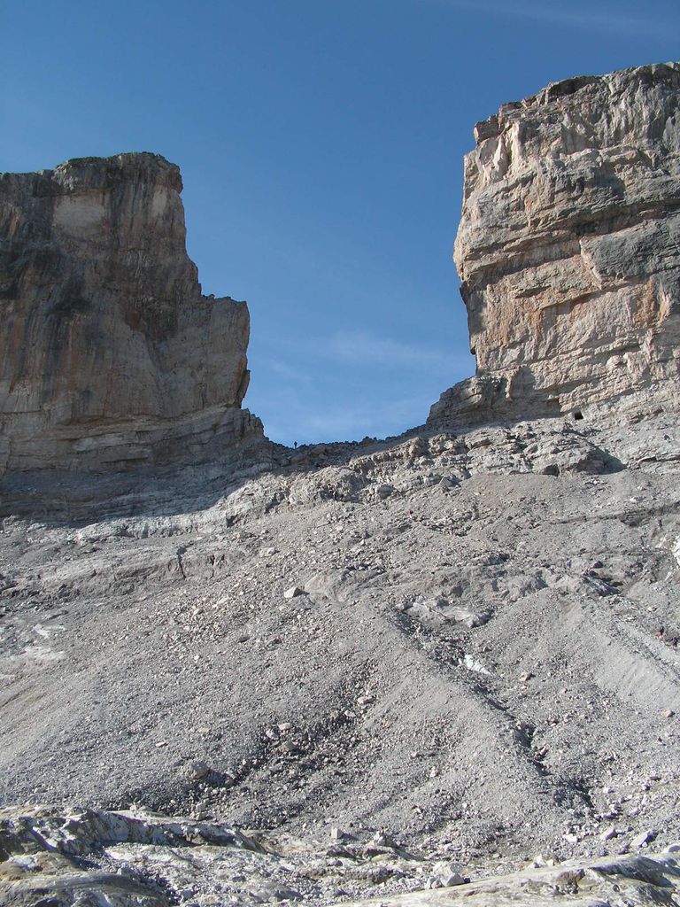 Photo №4 of Brèche de Roland