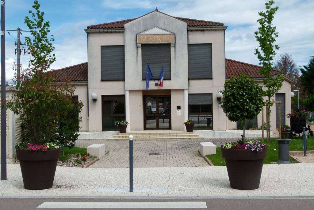 Photo №3 of Corcelles-en-Beaujolais