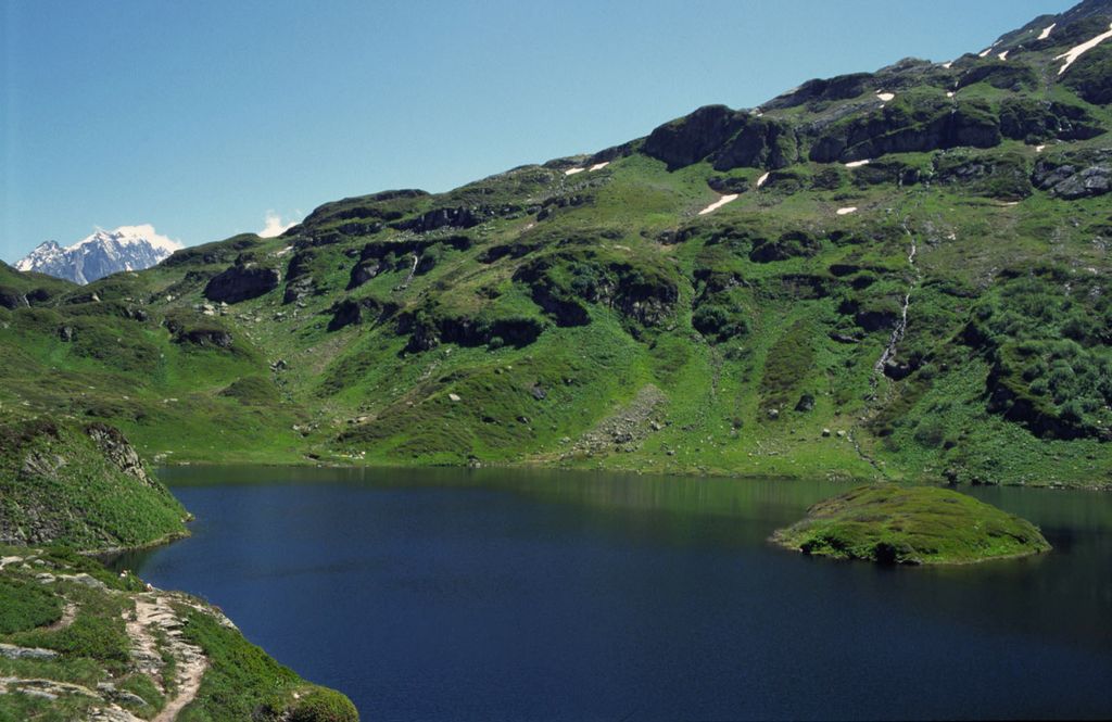 Photo №2 of Lac de Pormenaz
