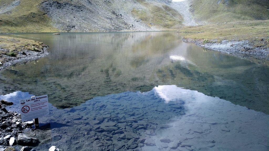 Photo №2 of Lac des Autannes