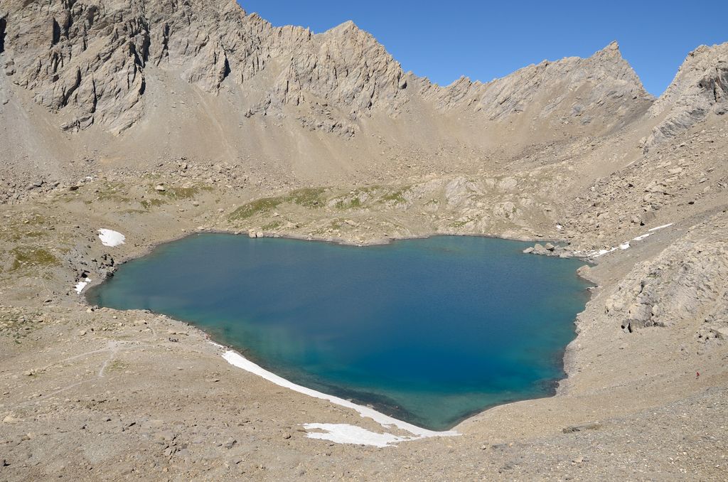 Photo №4 of Lac des Neuf Couleurs