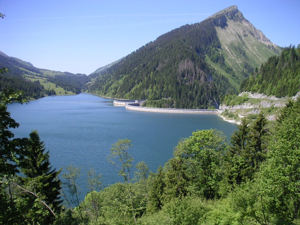 Photo №2 of Lac de l'Hongrin