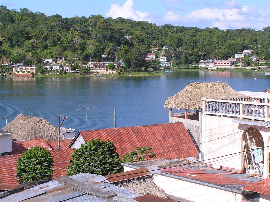 Photo №4 of Peten Itza Lake